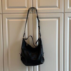Elegant Black Leather Shoulder Bag
